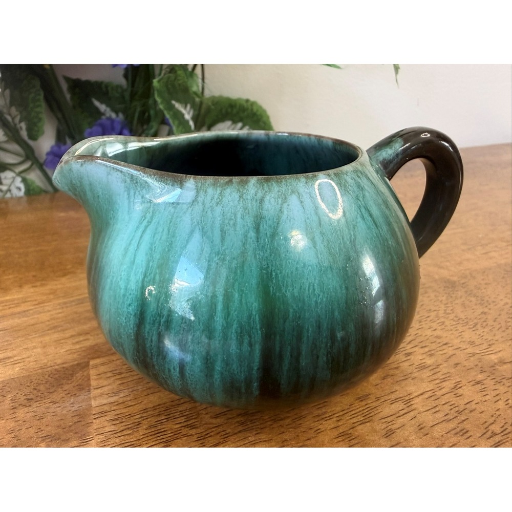 Vintage Blue Mountain Pottery‎ Green Creamer Pitcher Canadian Art MCM Dining - Picture 3 of 8